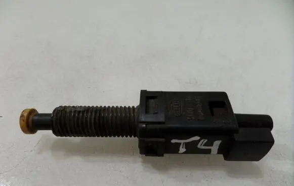 Volkswagen Transporter - Caravelle T4 Brake pedal sensor switch 811907343B