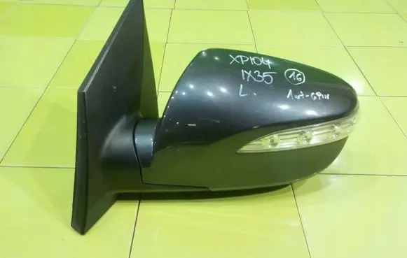 Hyundai ix35 Front door electric wing mirror LEWE XP104