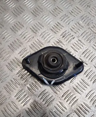 Honda CR-V Front shock absorber mounting bracket 
