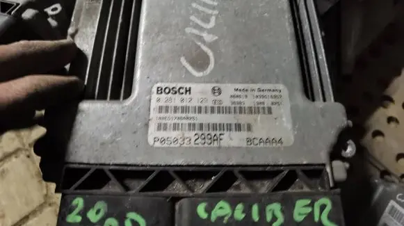 Dodge Caliber Engine control unit/module 1039S16957 0281012129 P05033299AF