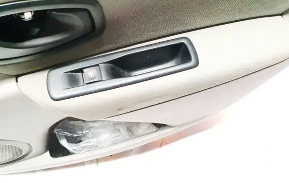 Renault Megane III Electric window control switch