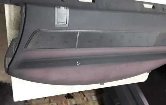 Parcel shelf