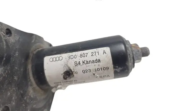 Audi A4 S4 B5 8D Front bumper shock/impact absorber 8D0807271A