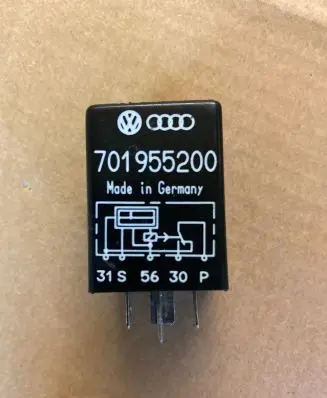Volkswagen Transporter - Caravelle T4 Fuse module 701955200