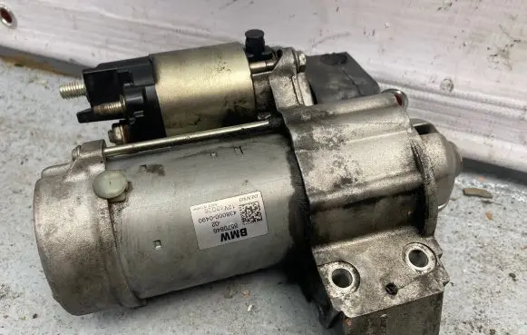 BMW X3 F25 Starter motor 4380000490 8570846 12V10026