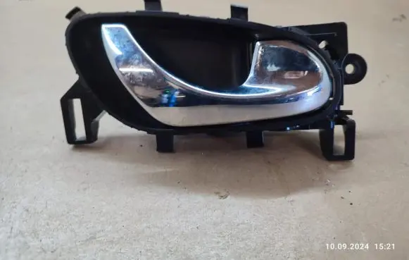 Nissan X-Trail T32 Rear door interior handle
