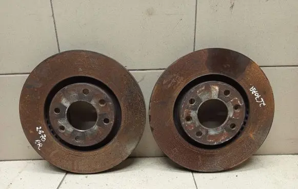 Peugeot 5008 Front brake disc