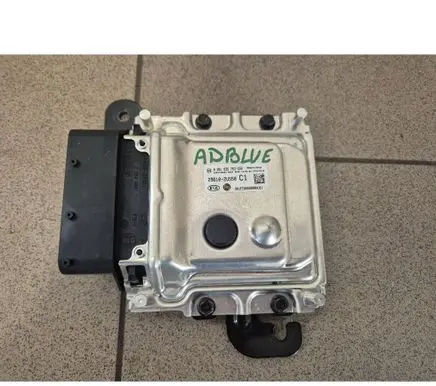 KIA Optima Adblue control unit 296102U550