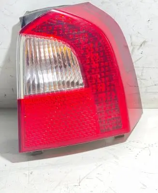 Volvo V70 Rear/tail lights 30698984