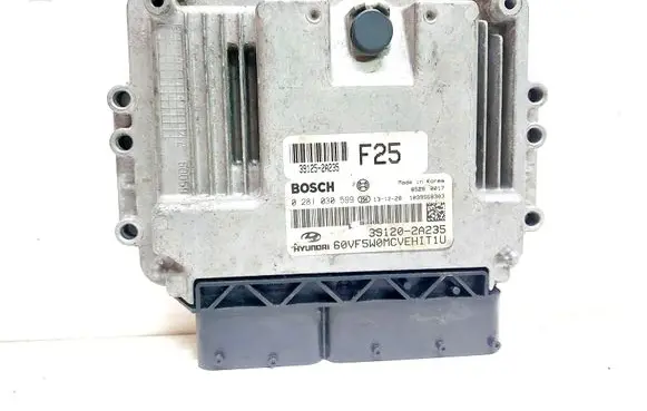 Hyundai i40 Engine control unit/module 0281030599 391202A235