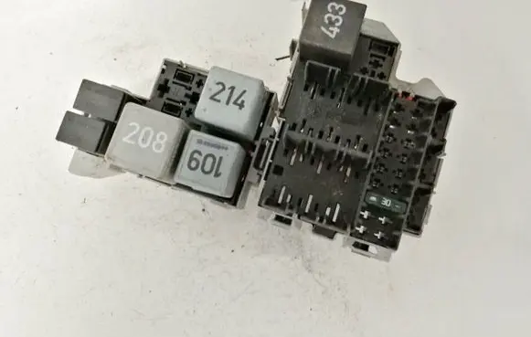 Volkswagen Touareg I Fuse box set 7l0937559 7l0937503