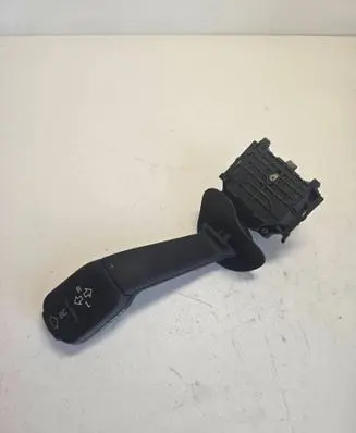 BMW 5 E39 Indicator stalk 8352172