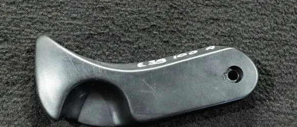 BMW 5 E39 Engine bonnet (hood) release handle