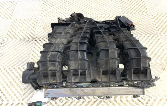 Dodge Caliber Intake manifold