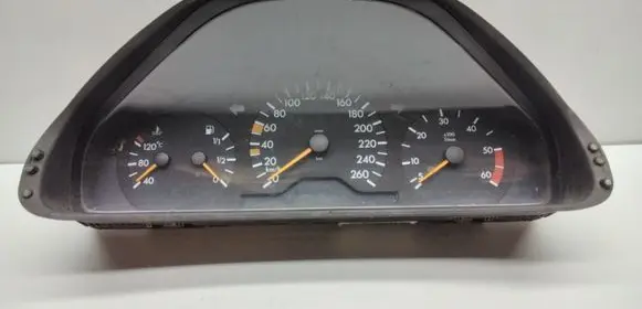 Mercedes-Benz E W210 Speedometer (instrument cluster) 2105403348