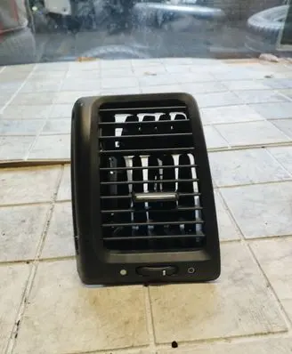 Honda Accord Dashboard side air vent grill/cover trim E6165131500