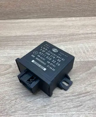 Mercedes-Benz E W211 Light module LCM A2118203226