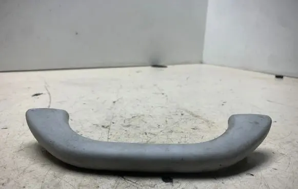 Volkswagen PASSAT B5 Front interior roof grab handle 3B0857607