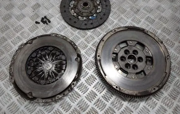 Audi A3 S3 8V Clutch set kit 04L141025 04L105266B 022141031S