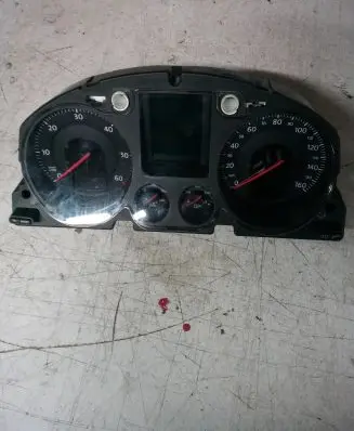 Volkswagen PASSAT B6 Speedometer (instrument cluster) A2C53194181