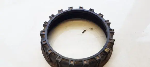 Mitsubishi Space Star In tank fuel pump screw locking ring/nut 