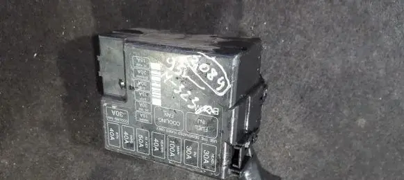 Mazda 323 F Fuse box set 72543033 2335011