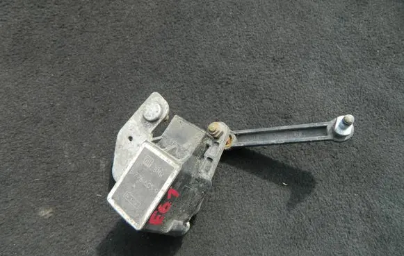 BMW 5 E60 E61 Headlight/headlamp level sensor 6776605