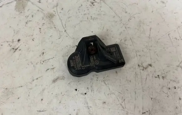 BMW 5 GT F07 Tire pressure sensor 6798872