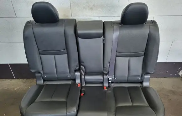 Nissan X-Trail T32 Second row seats 