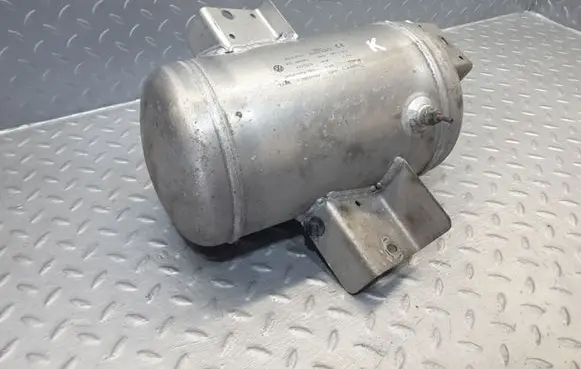 Volkswagen Phaeton Air suspension tank/reservoir 3D0616201 15158000142