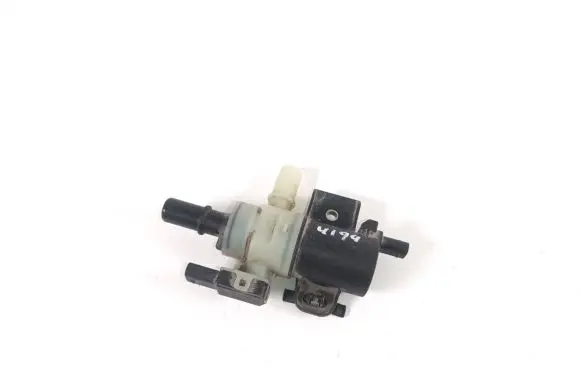 Volvo S60 Valve 32242463