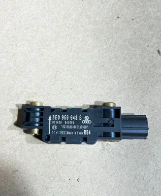 Audi A4 S4 B7 8E 8H Airbag deployment crash/impact sensor 8E0959643B