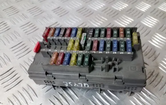Fiat Ulysse Fuse module 9631527980