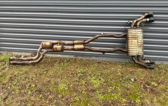 Muffler/silencer