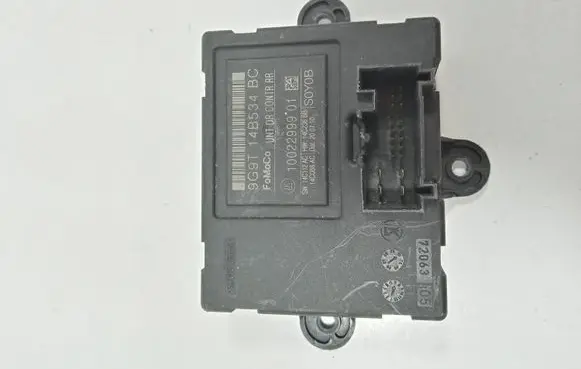 Volvo XC70 Door control unit/module 9G9T14B534BC 1002299901