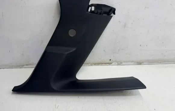 Peugeot 5008 II (D)pillar trim (top) 9816159977