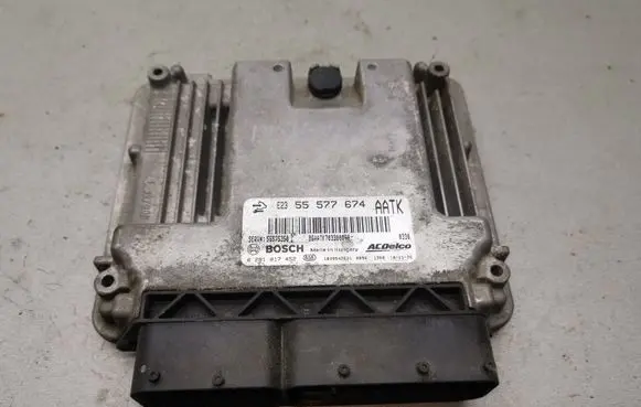 Opel Insignia A Engine control unit/module 55577674 0281017452