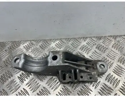 BMW 7 G11 G12 Sway bar bush bracket, front 6884013