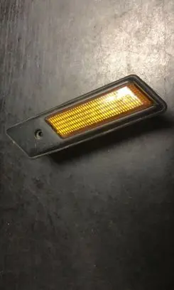 BMW 3 E36 Front fender indicator light 8357049