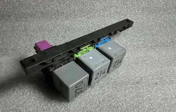 Audi A8 S8 D2 4D Sensor 812937503A 443951253K 443951253