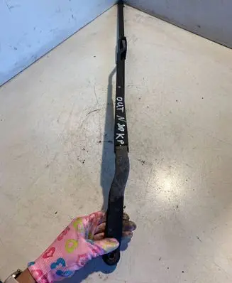 Mitsubishi Outlander Front wiper blade arm