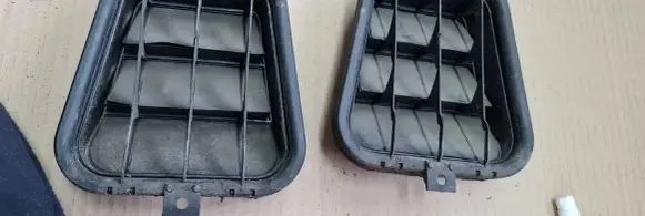 Audi A6 S6 C6 4F Quarter panel pressure vent 4B0819181B