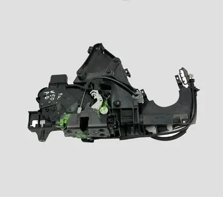 Volvo V50 Front door lock 30753664 A048069 3467NC75RB