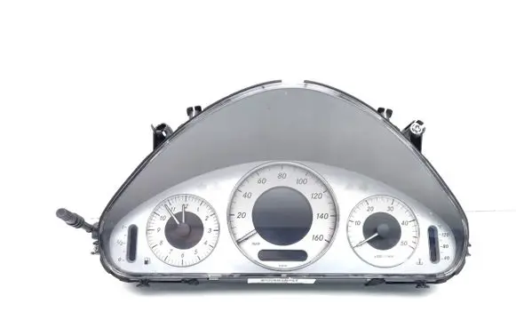 Mercedes-Benz E W211 Speedometer (instrument cluster) A2115406548 110080351
