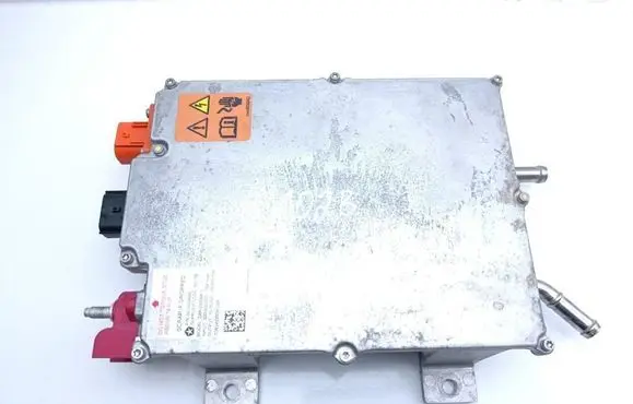 Chrysler Pacifica Voltage converter/converter module 05185046AB