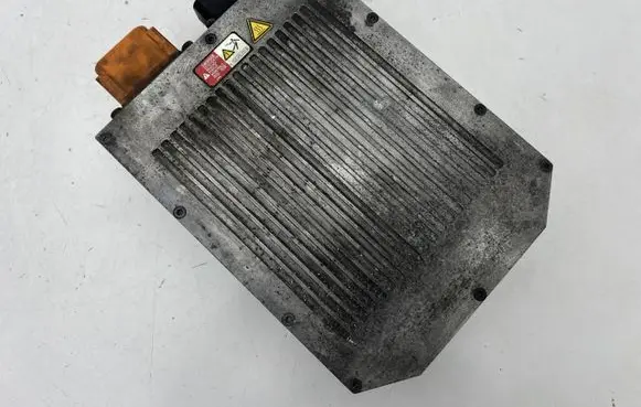 Audi Q7 4M Air suspension compressor/pump 5EQ915681G
