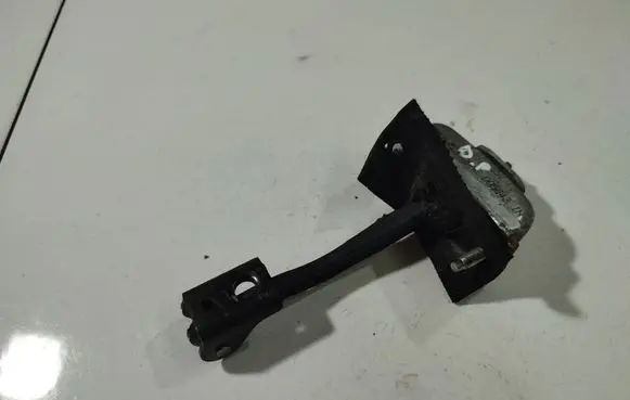 Ford Focus Front door check strap stopper 