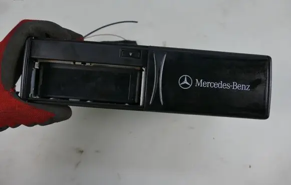 Mercedes-Benz S W140 CD/DVD changer A2108201689