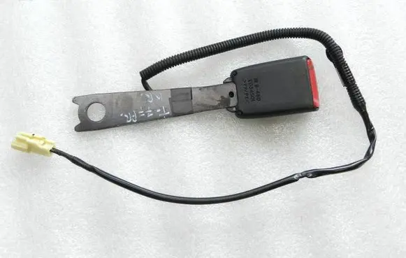 Toyota Avensis T270 Front seatbelt buckle 7323005100C0