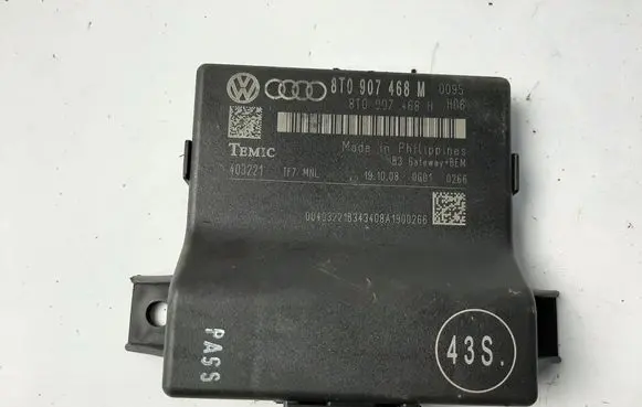 Audi A5 8T 8F Gateway control module 8T0907468H 8T0907468M